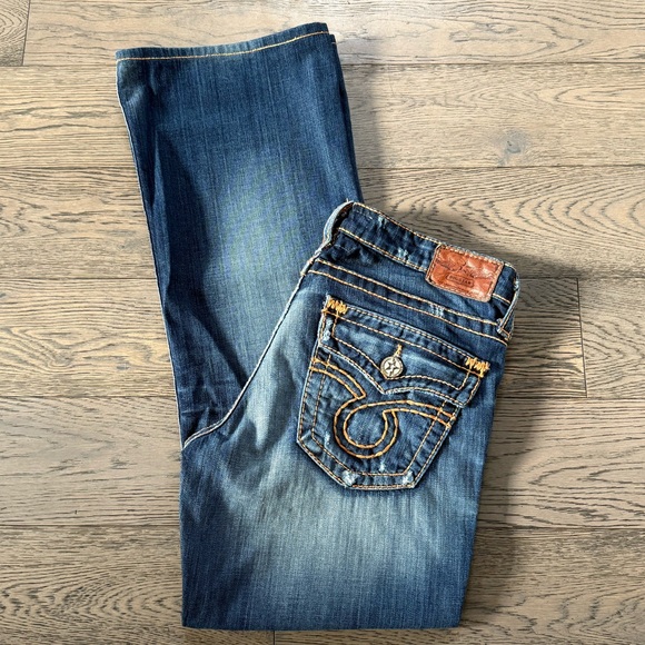 Big Star Lightly Distressed Liv Bootcut Jeans - Picture 1 of 13